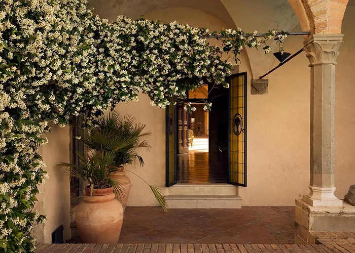 Otel Certosa Di Maggiano 5*